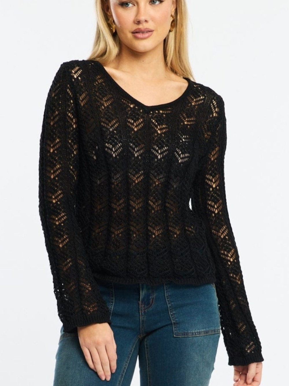 Le Lis Black Cropped Crochet Pull Over